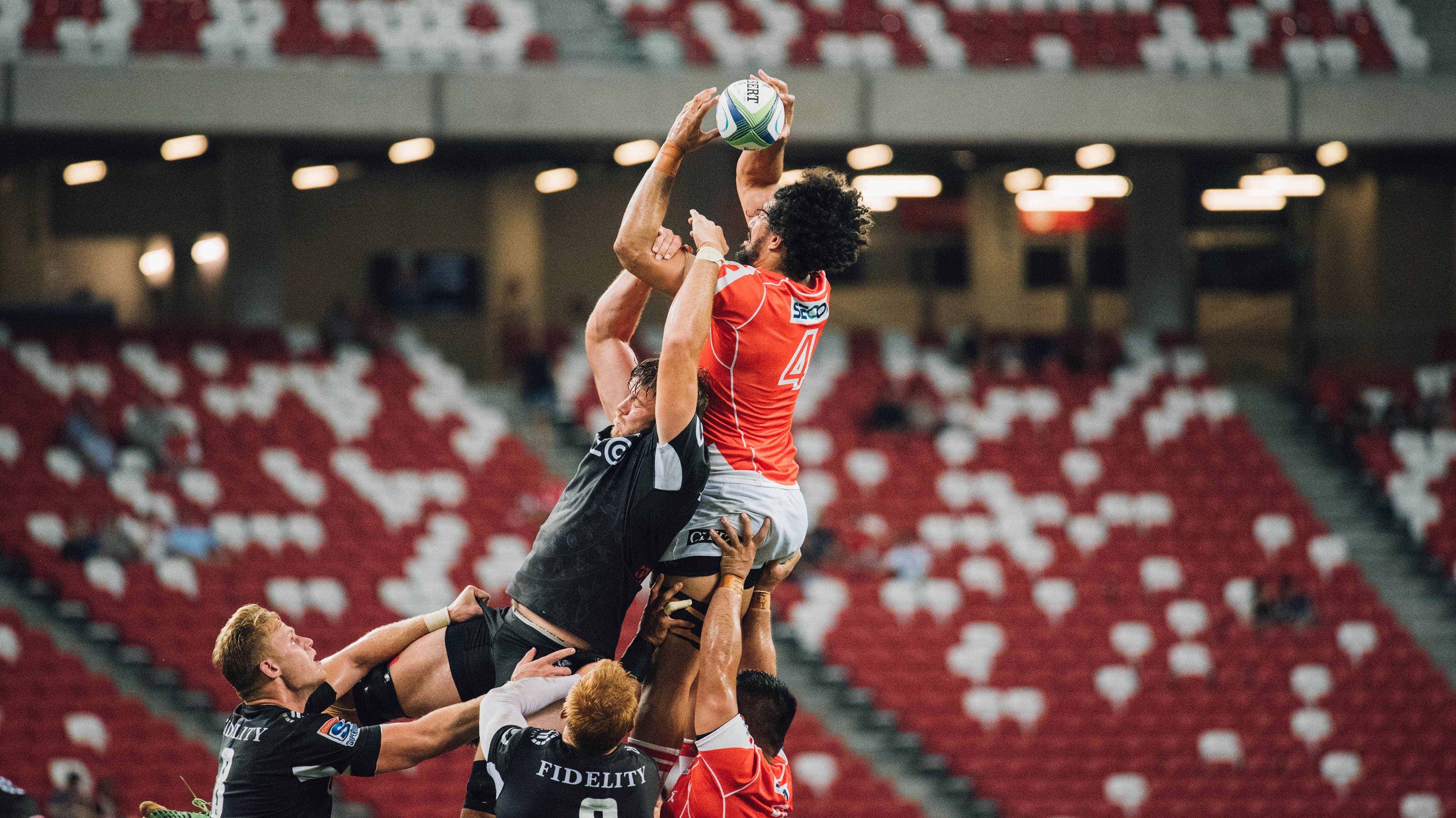 湖人训练营中重点练习攻防转换节奏控制，湖人训练营视频2021