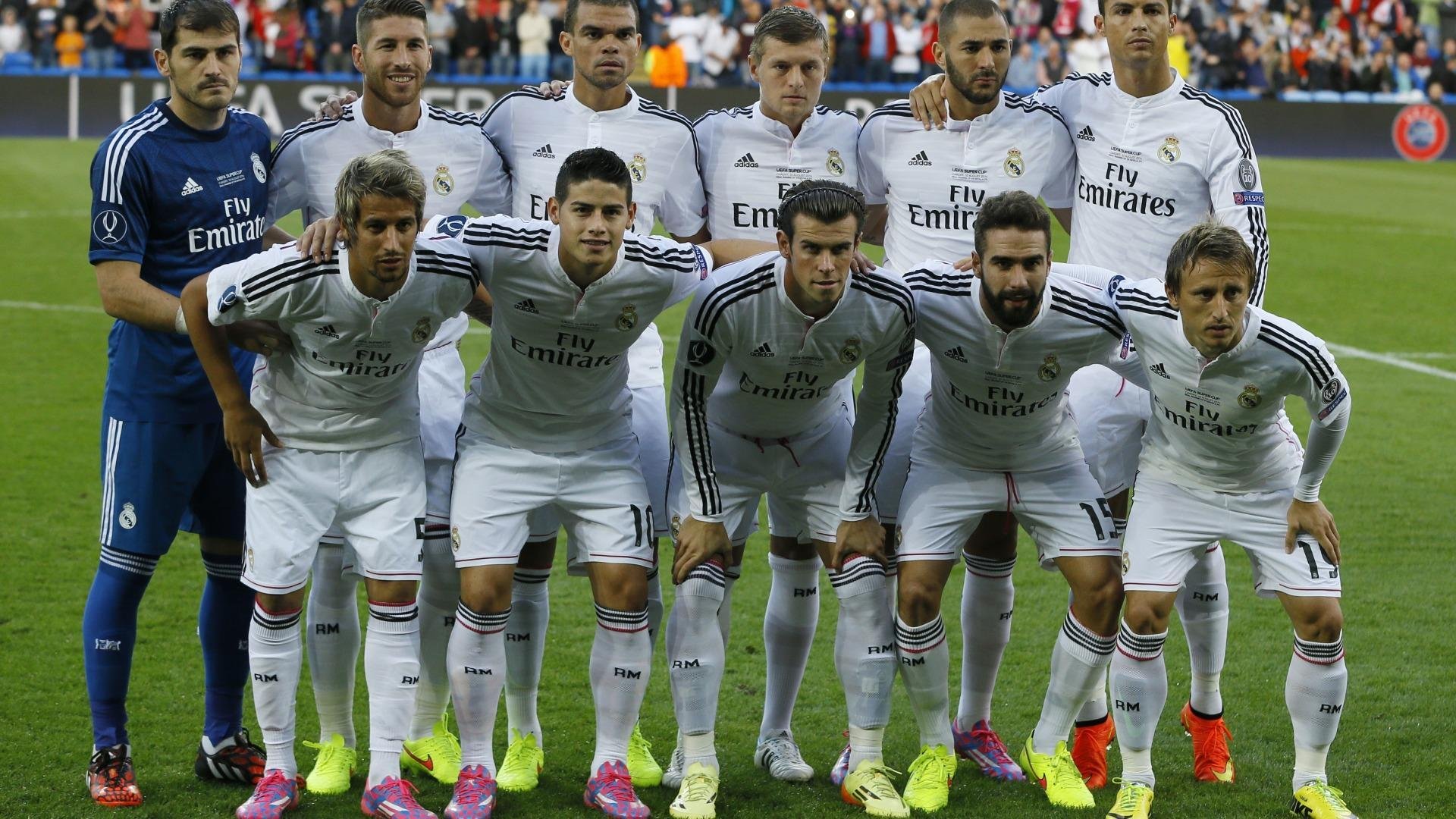 勇士两大核心闪耀全场！穆迪与波斯特联手限制布克，攻防全能稳固空间彰显冠军之风