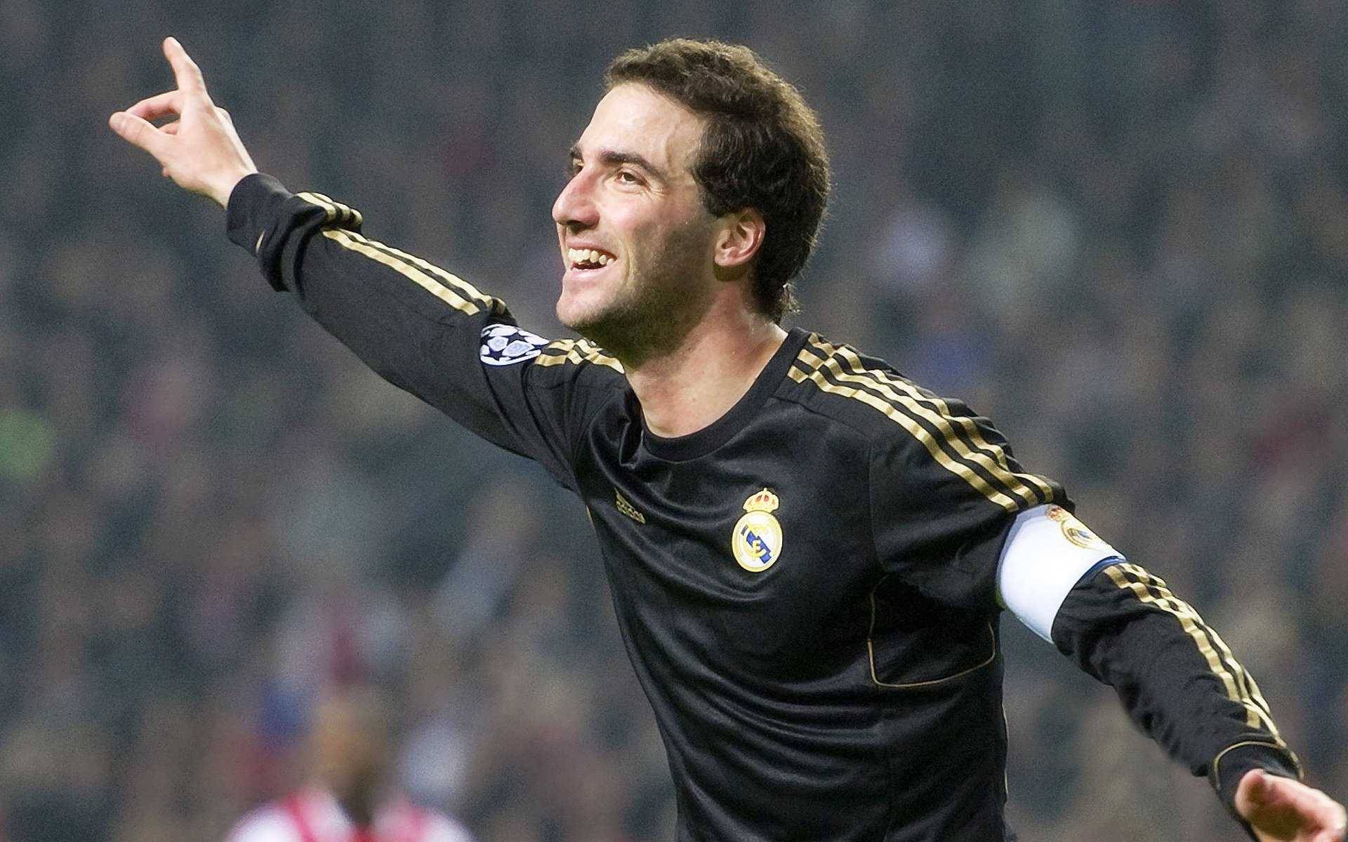 哈兰德欧冠新纪录诞生，曼城目标锁定小组头名，哈兰德欧冠进球纪录